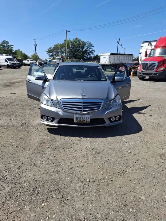 2010 Mercedes-Benz W212 E-Class - Image 4 of 10