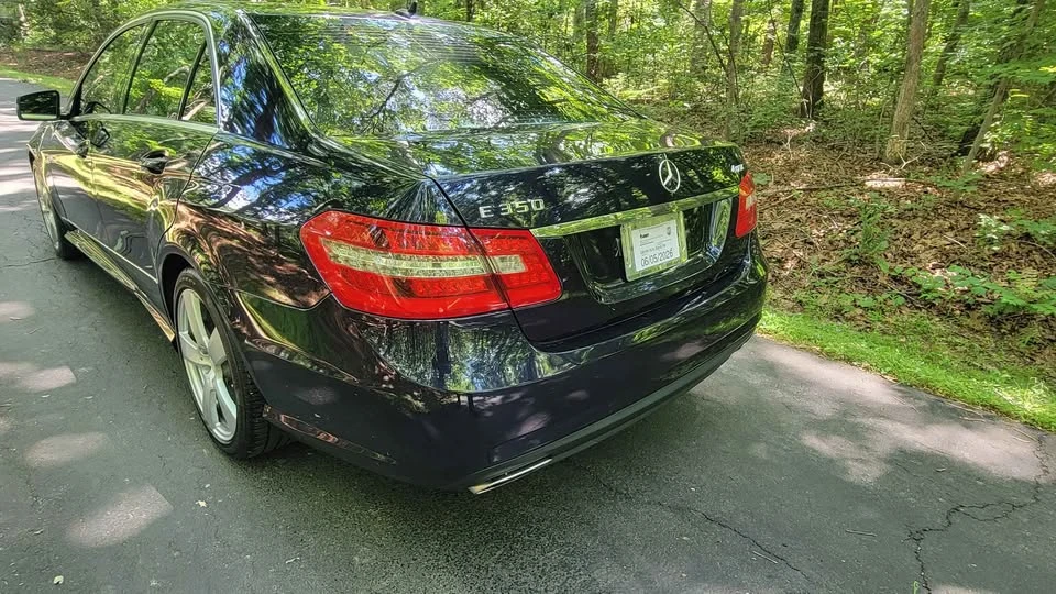 2010 Mercedes-Benz W212 E-Class - Image 2 of 12