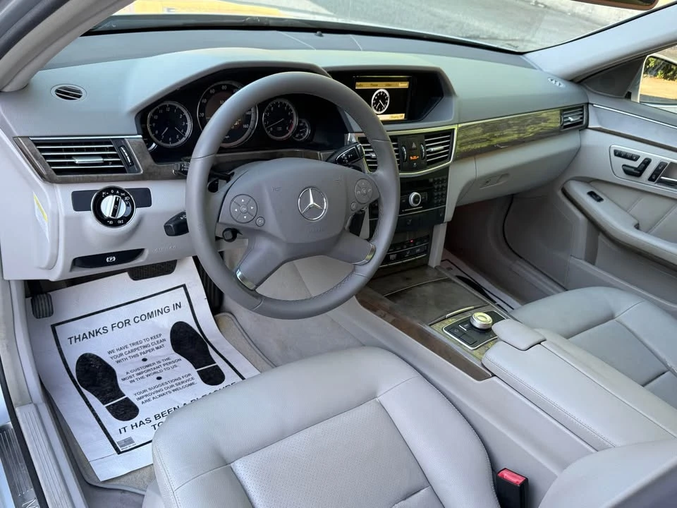 2010 Mercedes-Benz W212 E-Class - Image 12 of 20