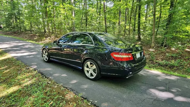 2010 Mercedes-Benz E-Class E 350 4MATIC Sedan 4D