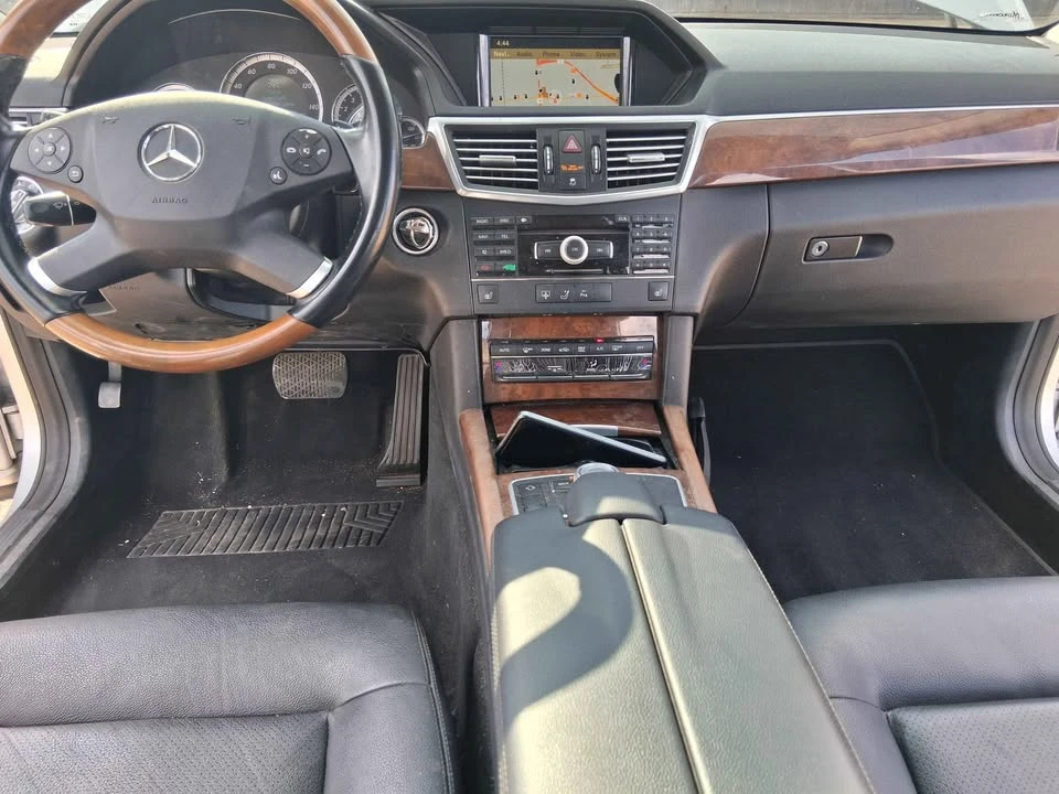 2010 Mercedes-Benz W212 E-Class - Image 15 of 17