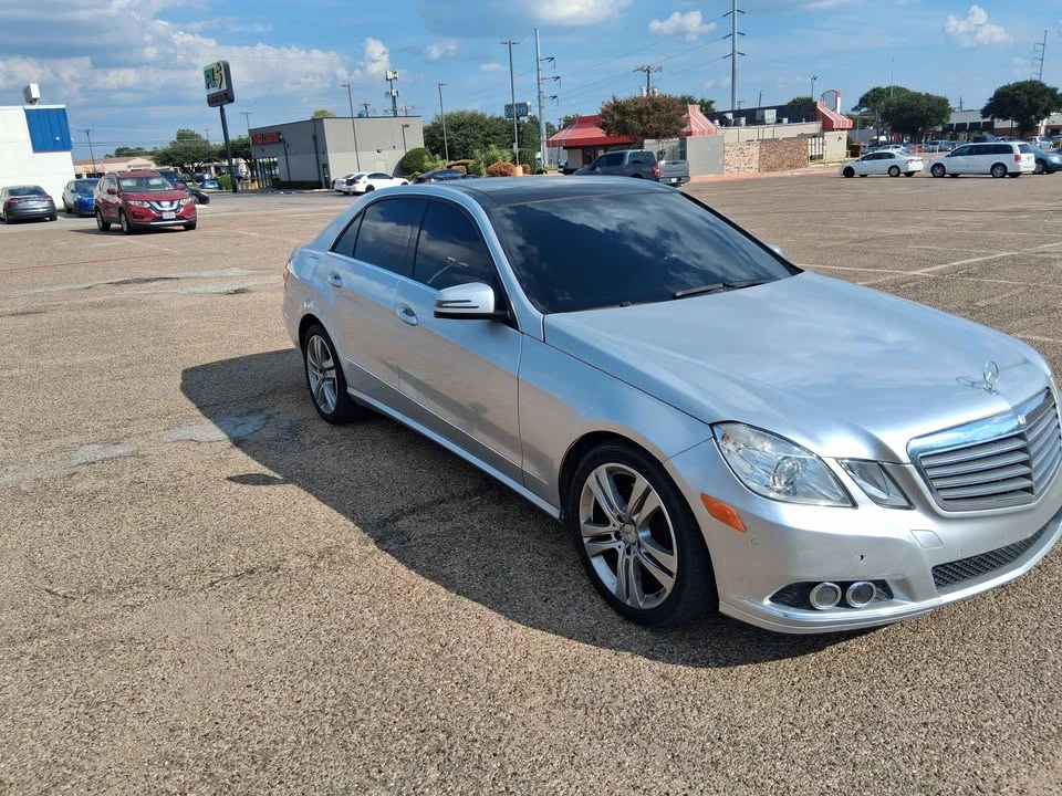 2010 Mercedes-Benz W212 E-Class - Image 2 of 17