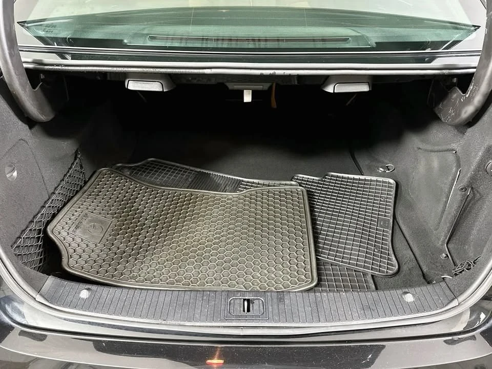 2010 Mercedes-Benz W212 E-Class - Image 13 of 20