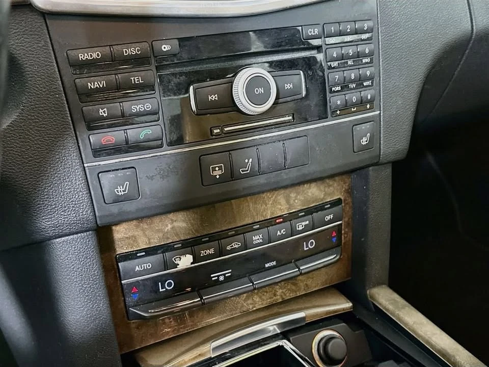 2010 Mercedes-Benz W212 E-Class - Image 12 of 20