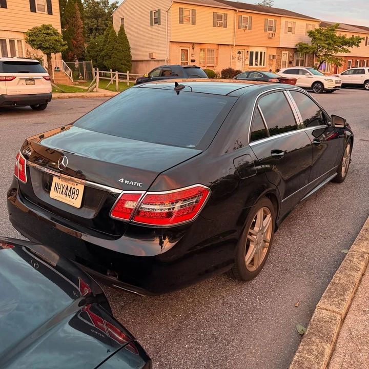 2010 Mercedes-Benz W212 E-Class - Image 3 of 8