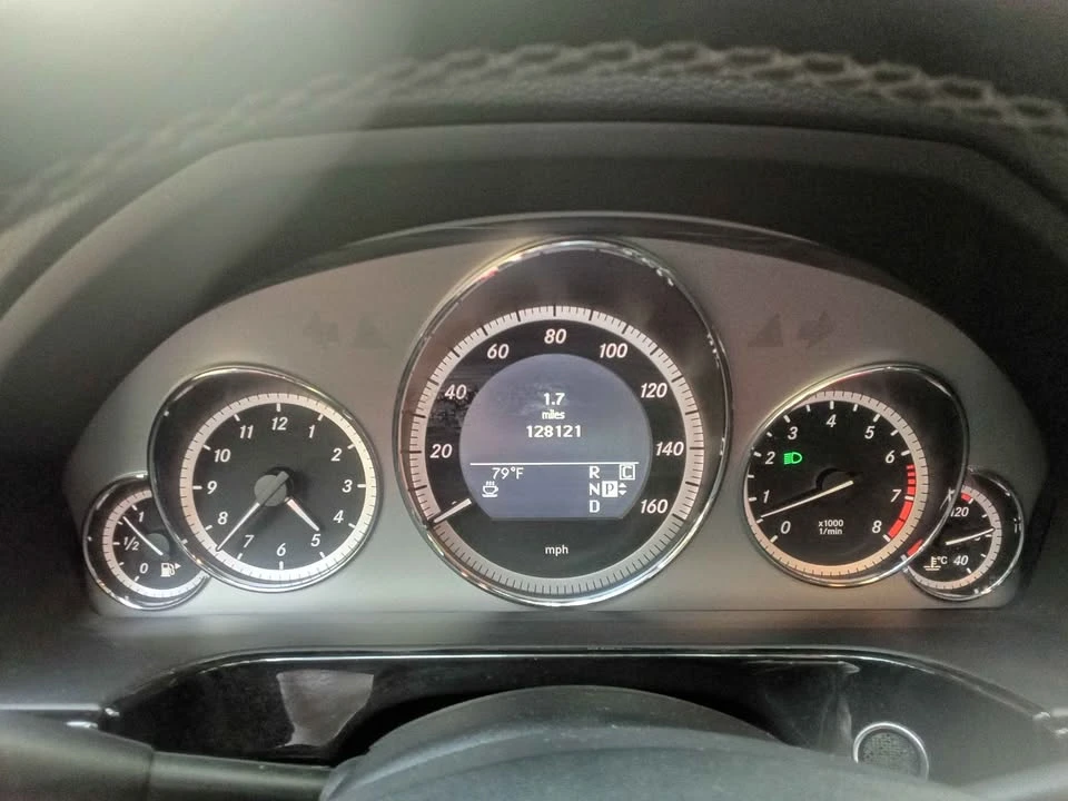 2010 Mercedes-Benz W212 E-Class - Image 10 of 17
