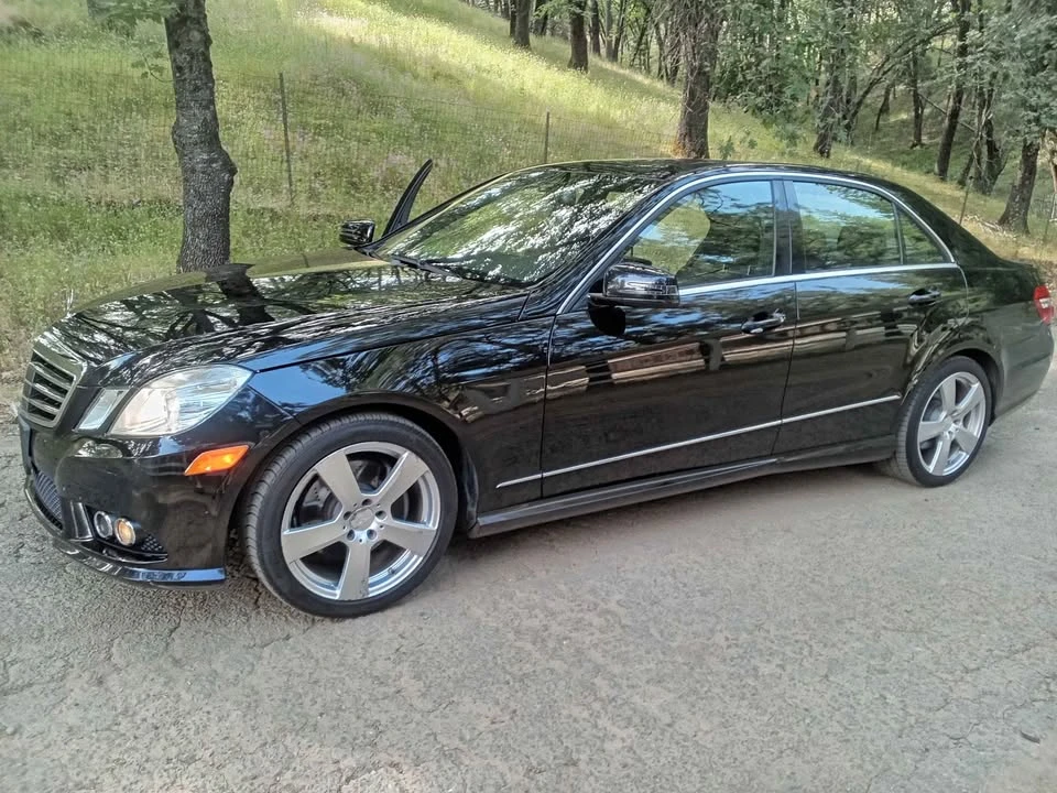 2010 Mercedes-Benz W212 E-Class - Image 2 of 17