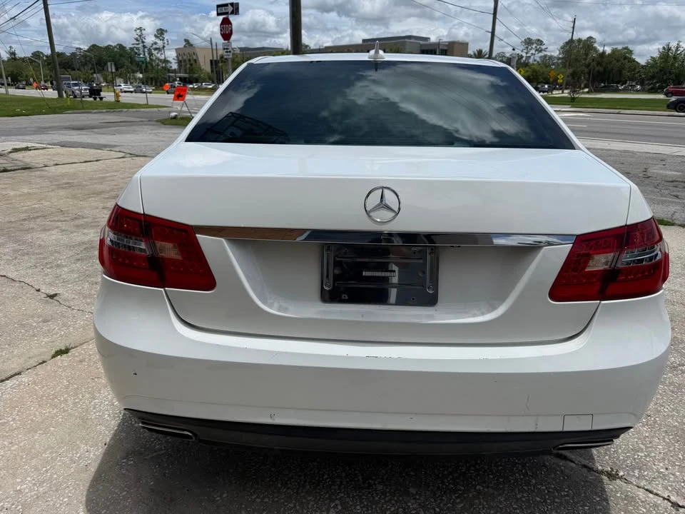 2010 Mercedes-Benz W212 E-Class - Image 5 of 10
