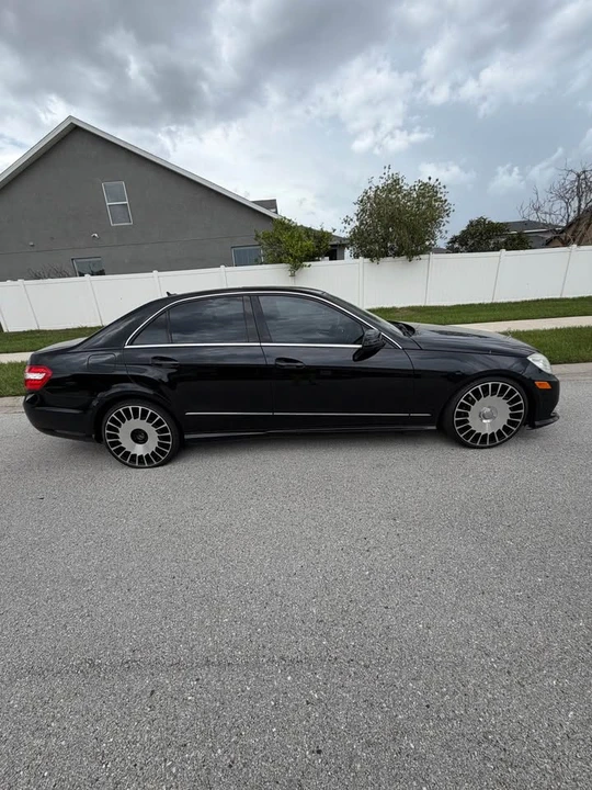 2010 Mercedes-Benz W212 E-Class - Image 10 of 13