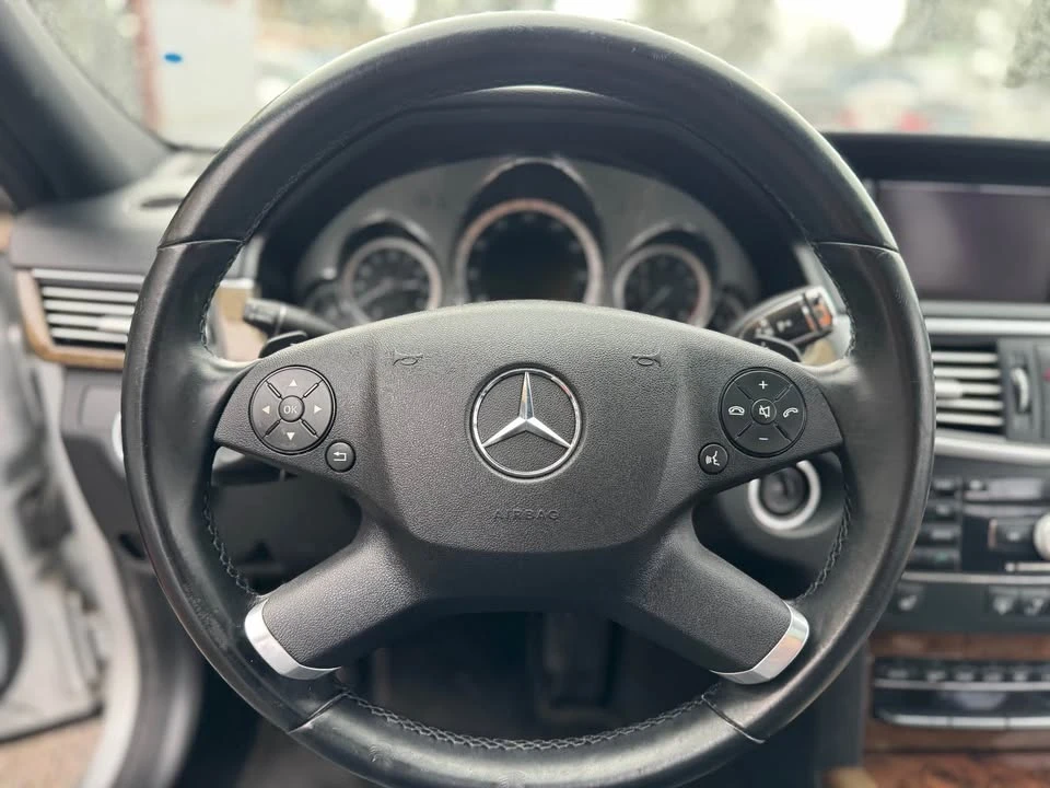 2010 Mercedes-Benz W212 E-Class - Image 12 of 20