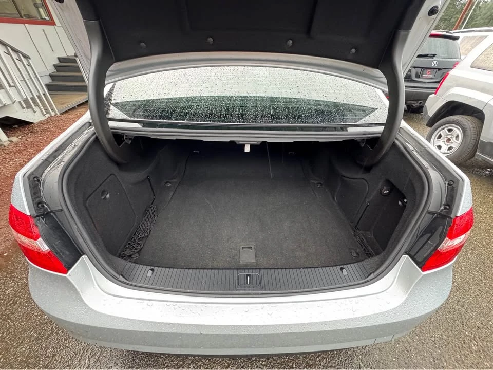 2010 Mercedes-Benz W212 E-Class - Image 17 of 20