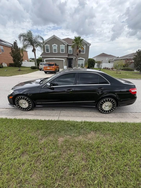 2010 Mercedes-Benz W212 E-Class - Image 12 of 13