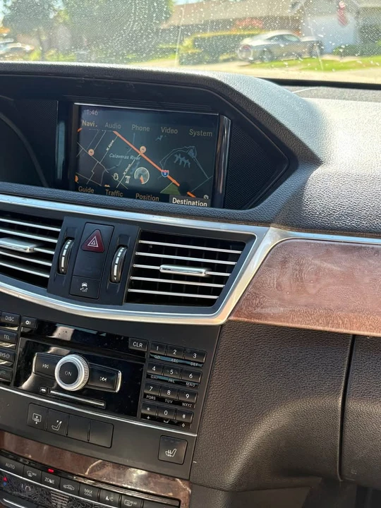 2010 Mercedes-Benz W212 E-Class - Image 14 of 16