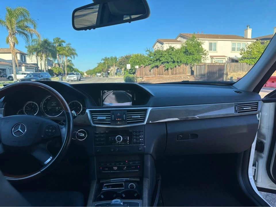 2010 Mercedes-Benz W212 E-Class - Image 13 of 20