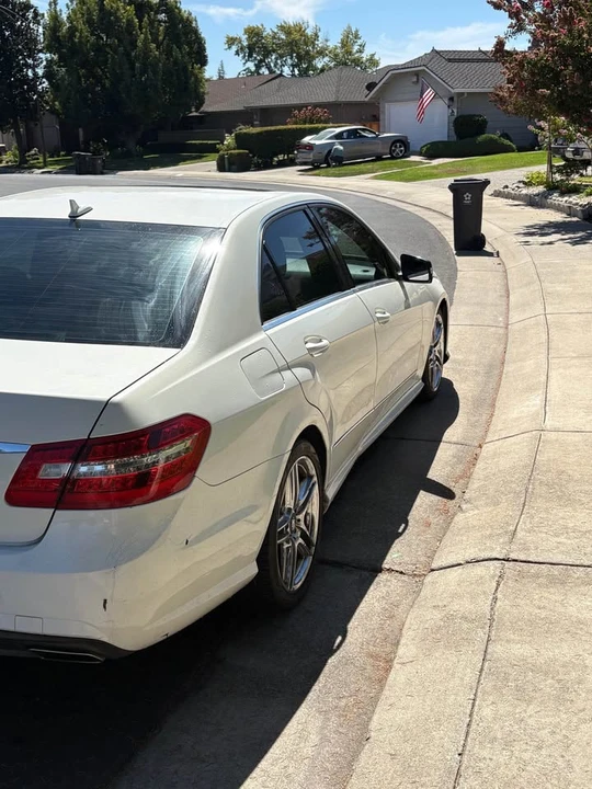 2010 Mercedes-Benz W212 E-Class - Image 6 of 16