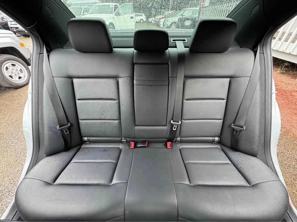 2010 Mercedes-Benz W212 E-Class - Image 13 of 20