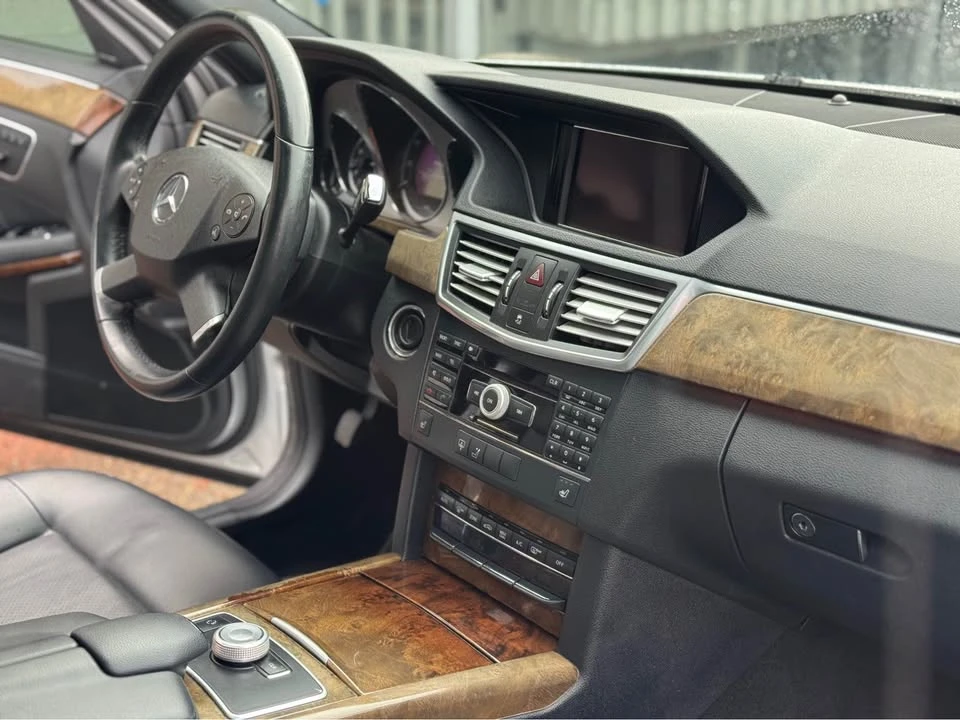 2010 Mercedes-Benz W212 E-Class - Image 15 of 20