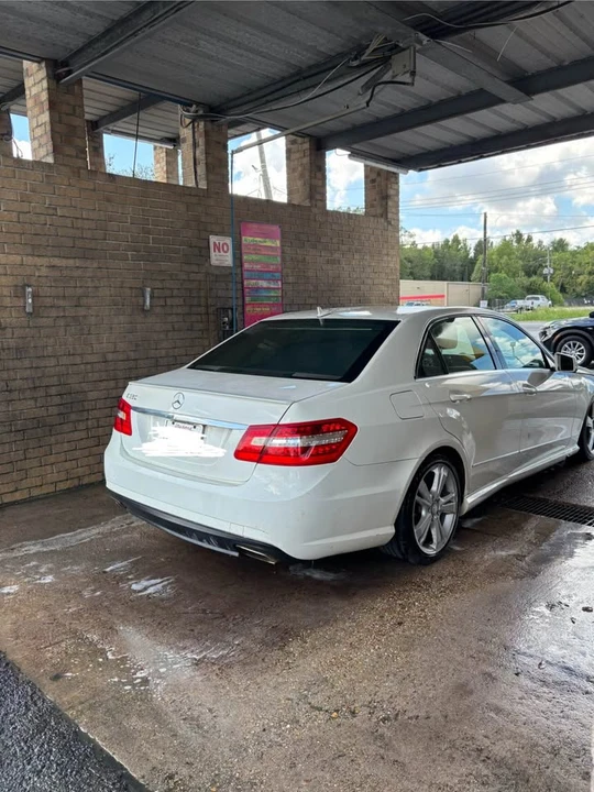 2010 Mercedes-Benz W212 E-Class - Image 2 of 7