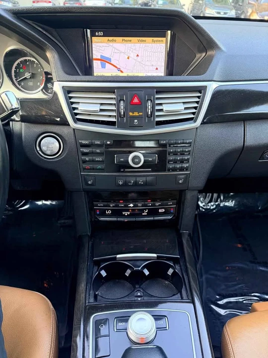 2010 Mercedes-Benz W212 E-Class - Image 15 of 18