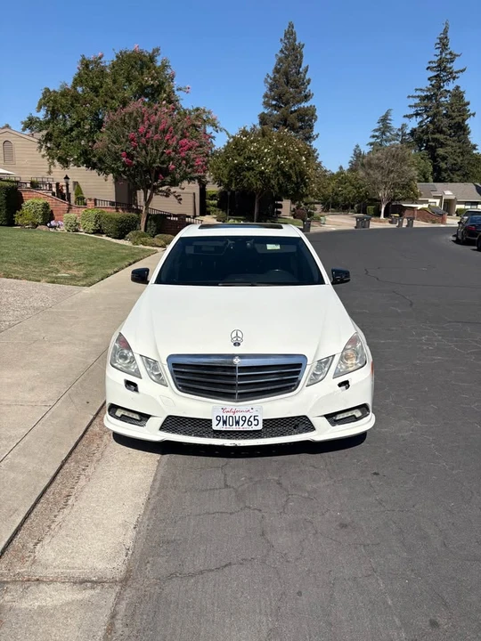 2010 Mercedes-Benz W212 E-Class - Image 8 of 16