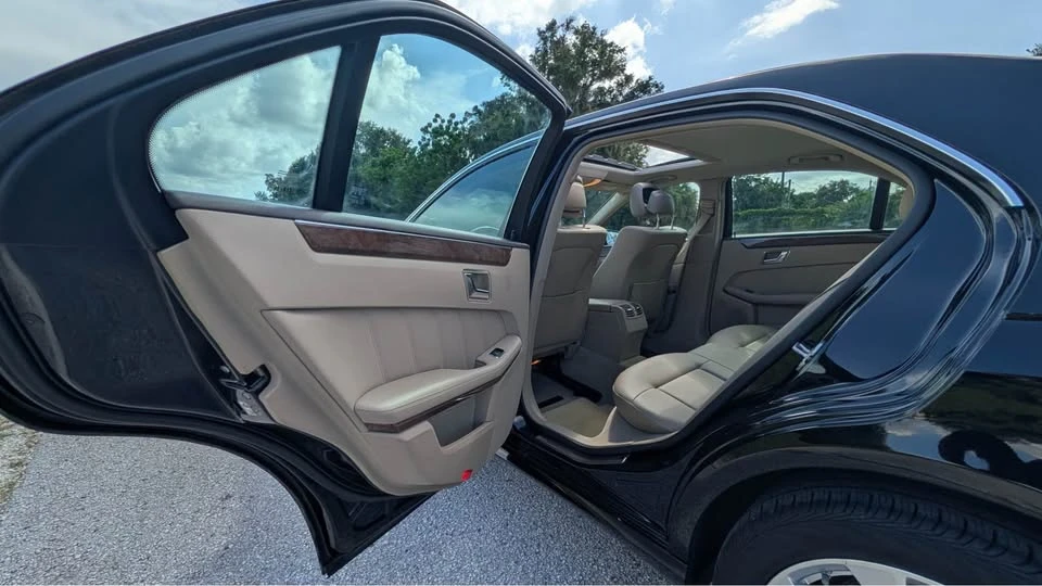 2010 Mercedes-Benz W212 E-Class - Image 11 of 20