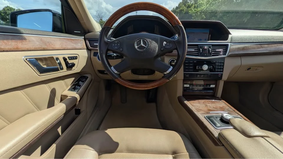 2010 Mercedes-Benz W212 E-Class - Image 15 of 20