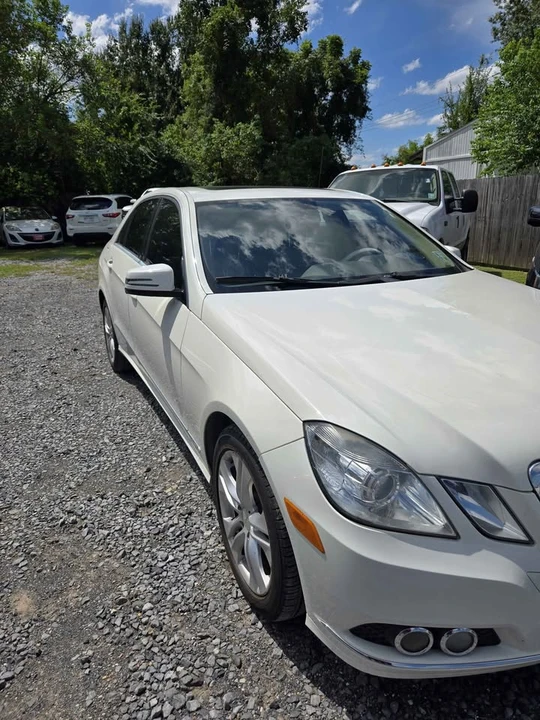 2010 Mercedes-Benz W212 E-Class - Image 2 of 18