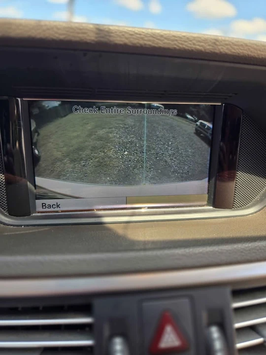 2010 Mercedes-Benz W212 E-Class - Image 16 of 18