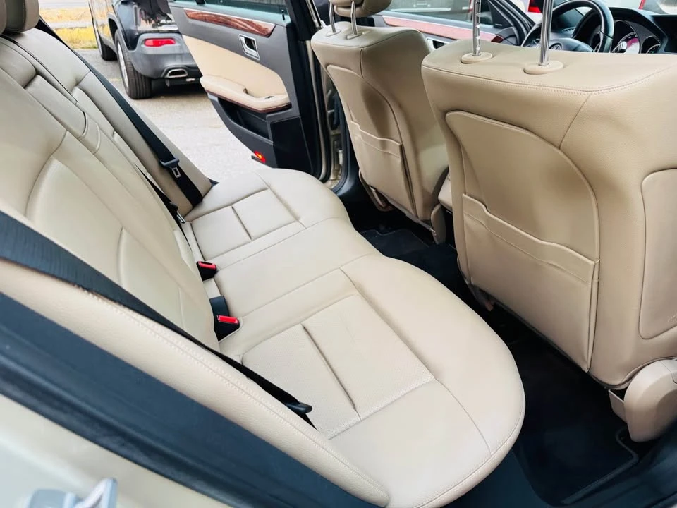 2010 Mercedes-Benz W212 E-Class - Image 12 of 16