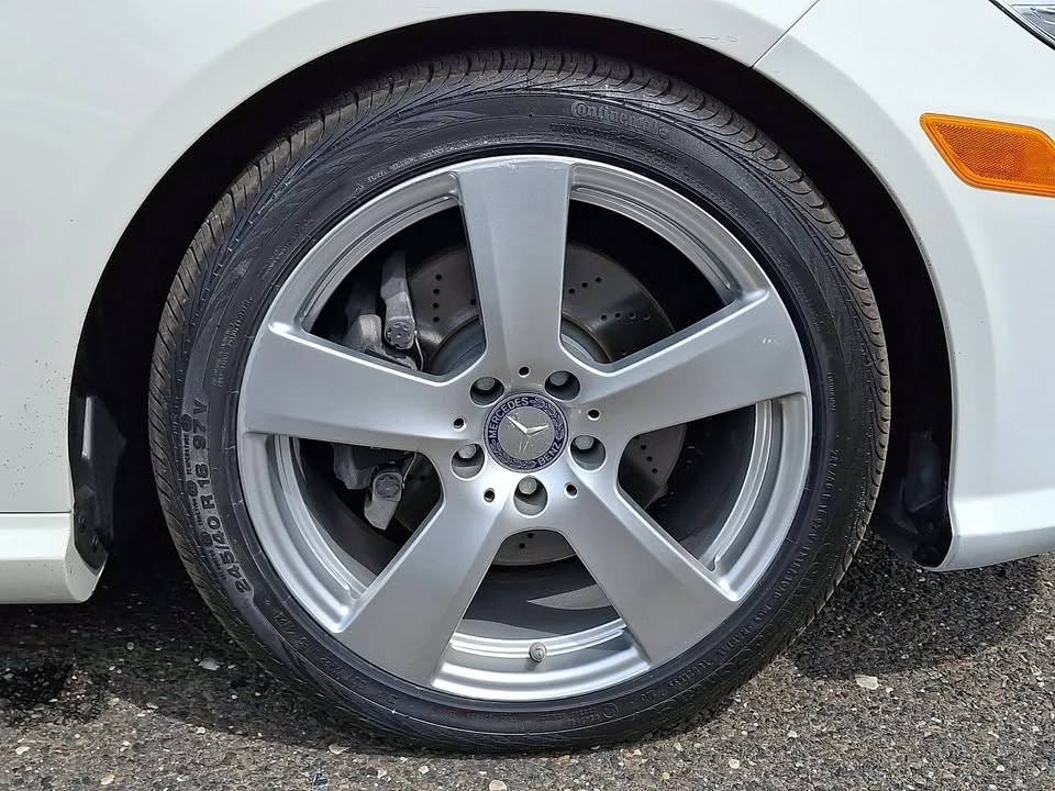 2010 Mercedes-Benz W212 E-Class - Image 8 of 19
