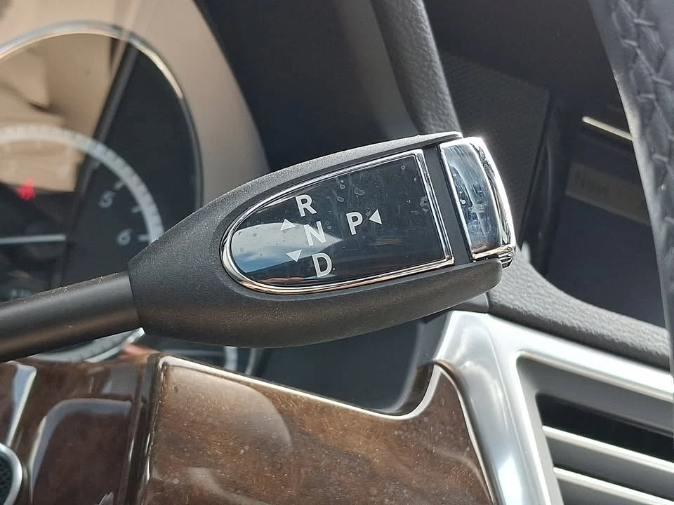 2010 Mercedes-Benz W212 E-Class - Image 15 of 19