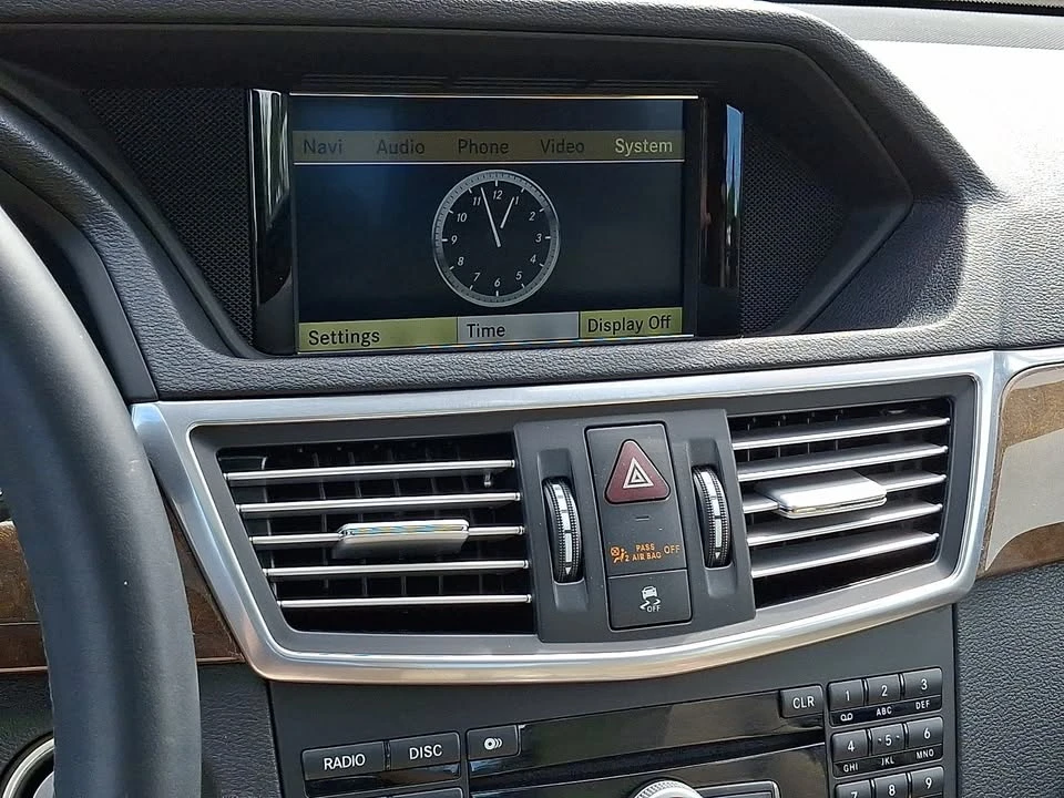2010 Mercedes-Benz W212 E-Class - Image 18 of 19