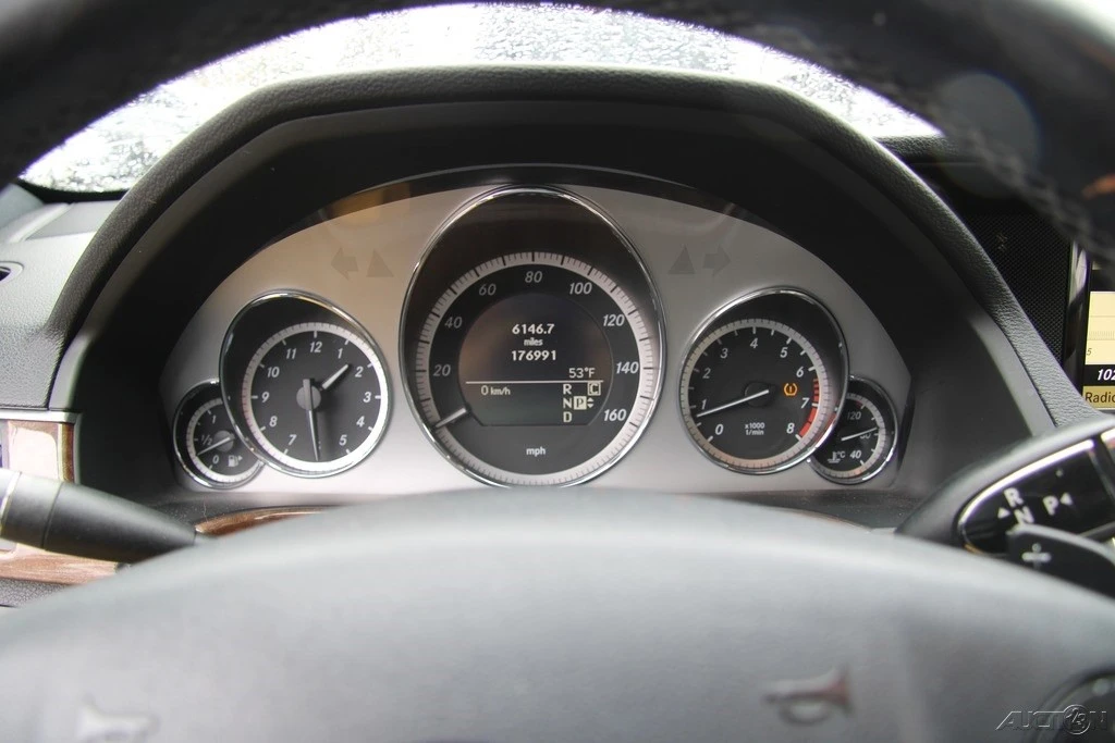2010 Mercedes-Benz W212 E-Class - Image 16 of 21