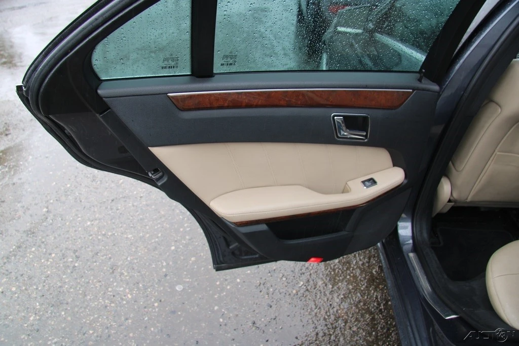 2010 Mercedes-Benz W212 E-Class - Image 20 of 21