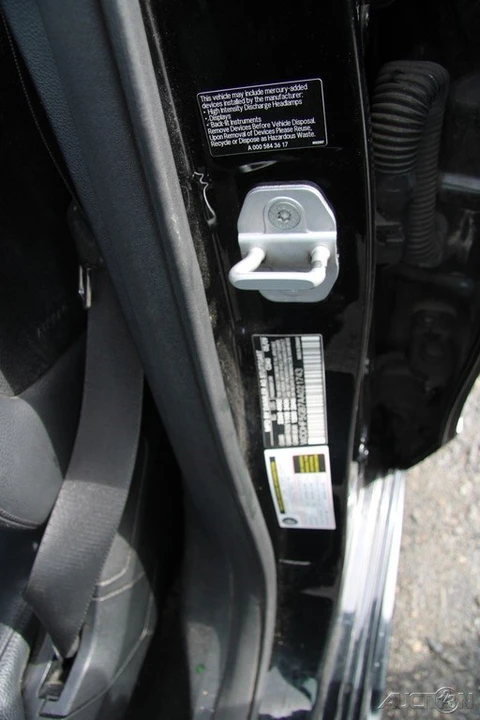 2010 Mercedes-Benz W212 E-Class - Image 12 of 21