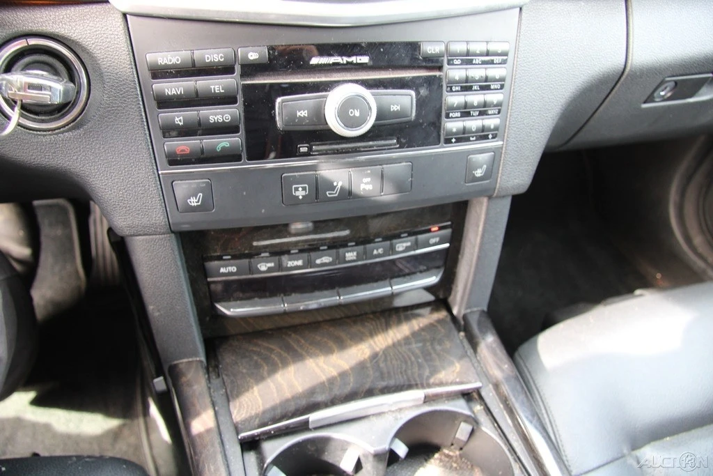 2010 Mercedes-Benz W212 E-Class - Image 19 of 21