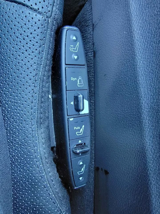 2010 Mercedes-Benz W212 E-Class - Image 13 of 15