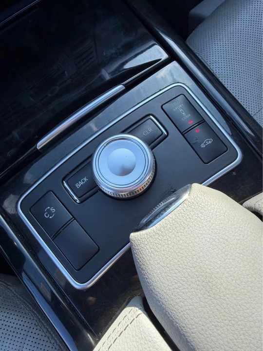 2010 Mercedes-Benz W212 E-Class - Image 7 of 13