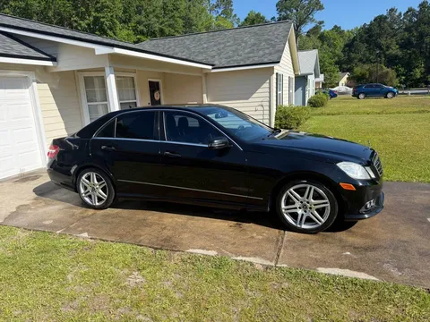 2010 Mercedes-Benz E-Class E 550 4MATIC Sedan 4D