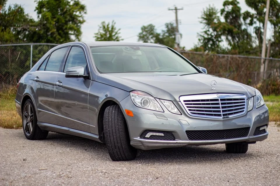 2010 Mercedes-Benz W212 E-Class - Image 9 of 16
