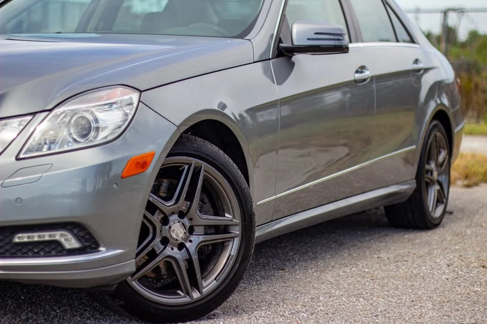 2010 Mercedes-Benz W212 E-Class - Image 3 of 16