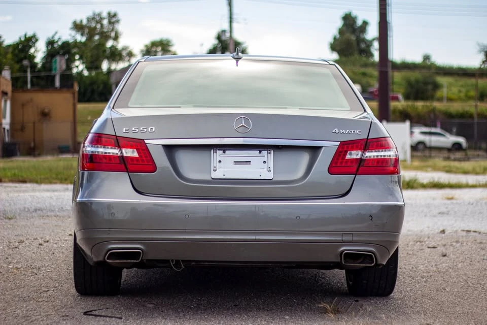 2010 Mercedes-Benz W212 E-Class - Image 6 of 16