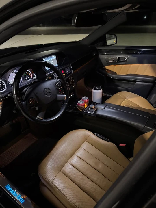 2010 Mercedes-Benz W212 E-Class - Image 9 of 15