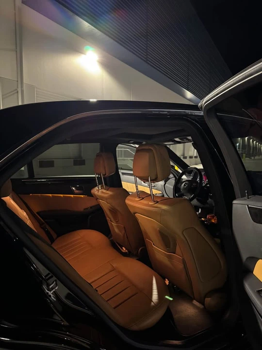 2010 Mercedes-Benz W212 E-Class - Image 14 of 15