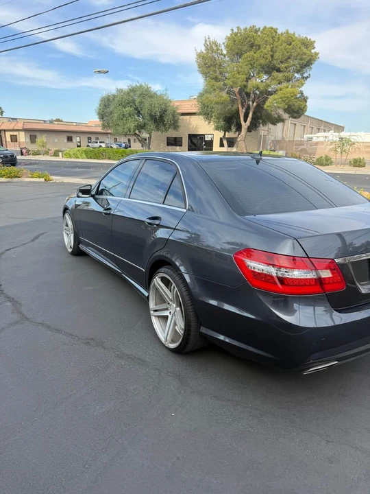 2010 Mercedes-Benz W212 E-Class - Image 5 of 16