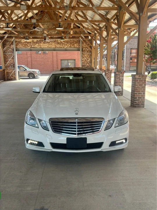 2010 Mercedes-Benz W212 E-Class - Image 2 of 10