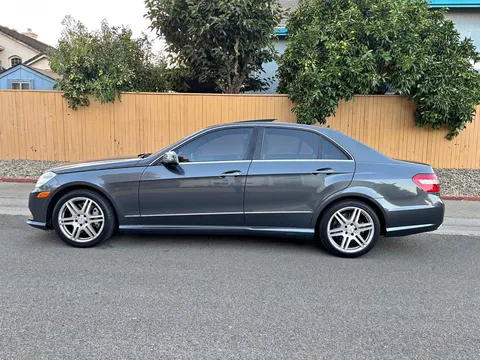 2010 Mercedes-Benz E-Class E 550 Sedan 4D