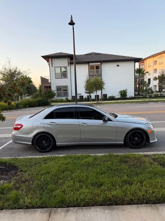 2010 Mercedes-Benz W212 E-Class - Image 6 of 15