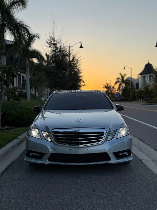 2010 Mercedes-Benz W212 E-Class - Image 4 of 15