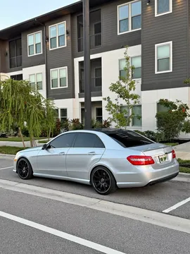 2010 Mercedes-Benz E-Class E 550 Sedan 4D